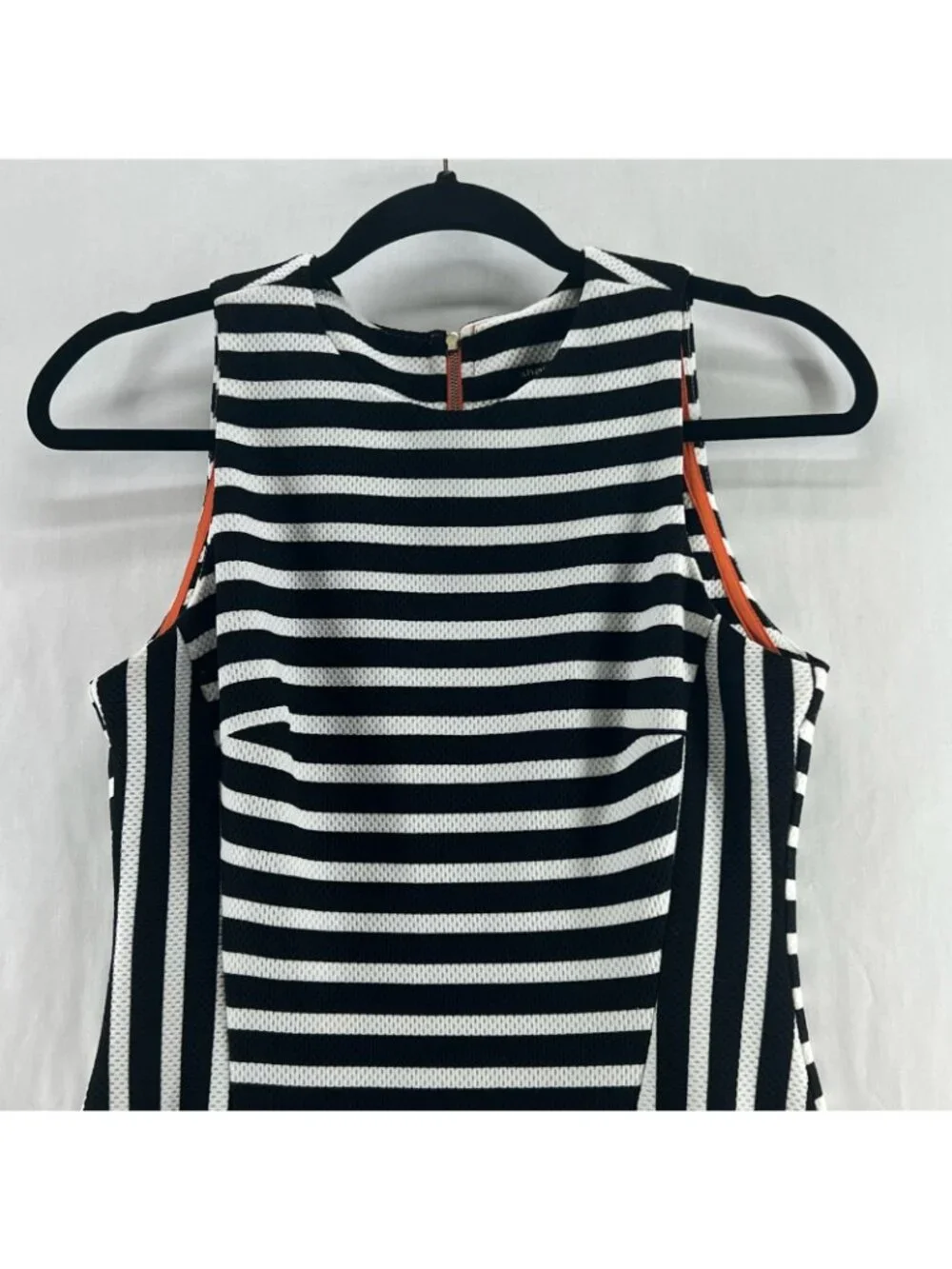 Sharagano Sheath Dress Womens 2 Sleeveless Optical Illusion Striped Black White - Picture 6 of 14
